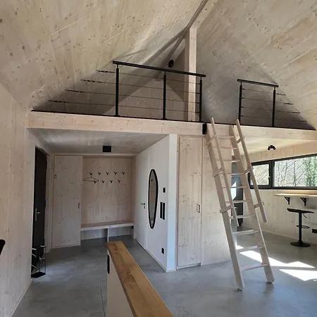 Laerchenloft بيت للعطل