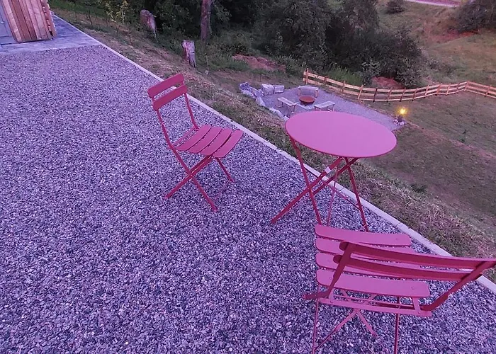 Semesterbostad Laerchenloft *